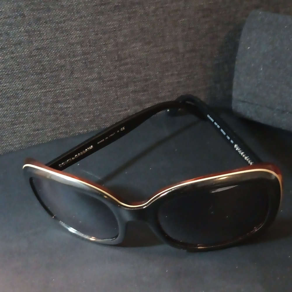 D&G Sunglasses - Picture 1 of 7